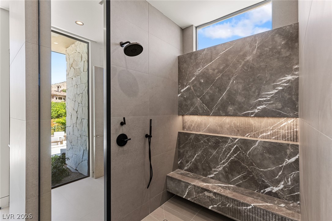 24 Pebble Hills Court Property Photo 30