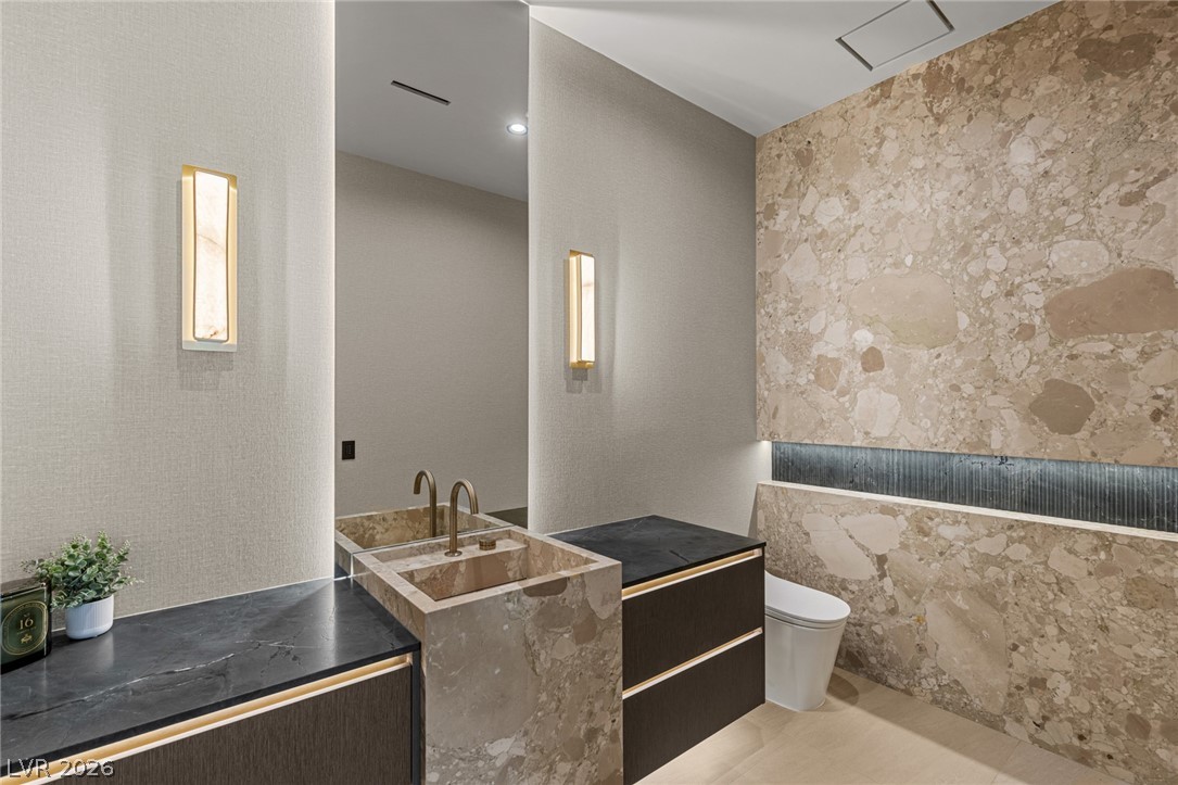 24 Pebble Hills Court Property Photo 41
