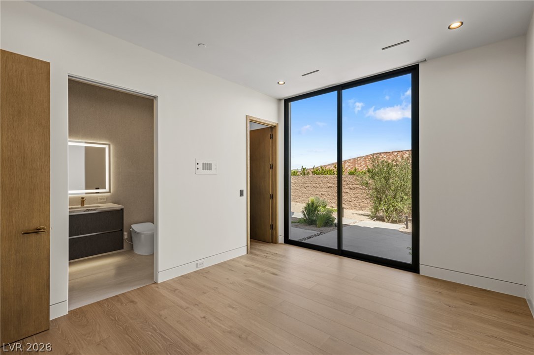 24 Pebble Hills Court Property Photo 44