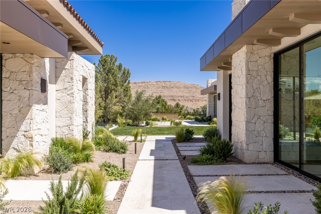24 Pebble Hills Court Property Photo 60