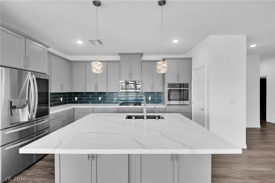2555 Hampton Road 10304 Property Photo 6