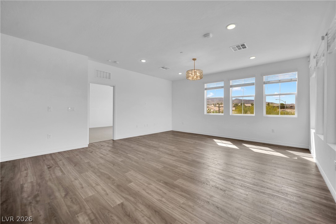 2555 Hampton Road 10304 Property Photo 11