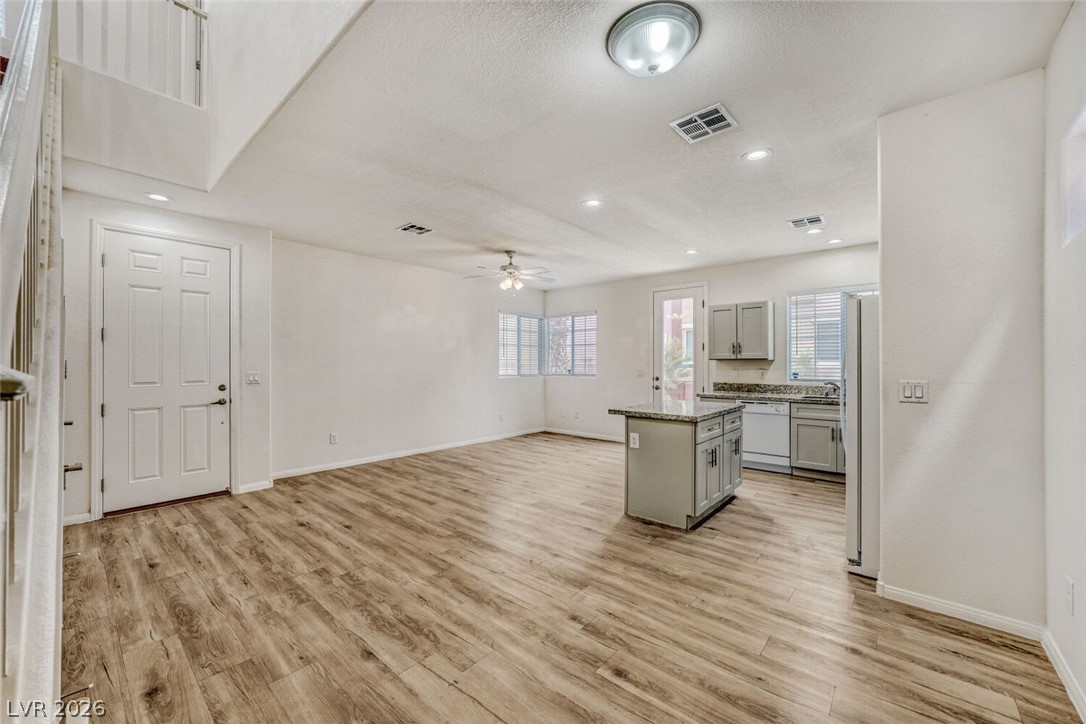 8160 Herring Avenue Property Photo 7