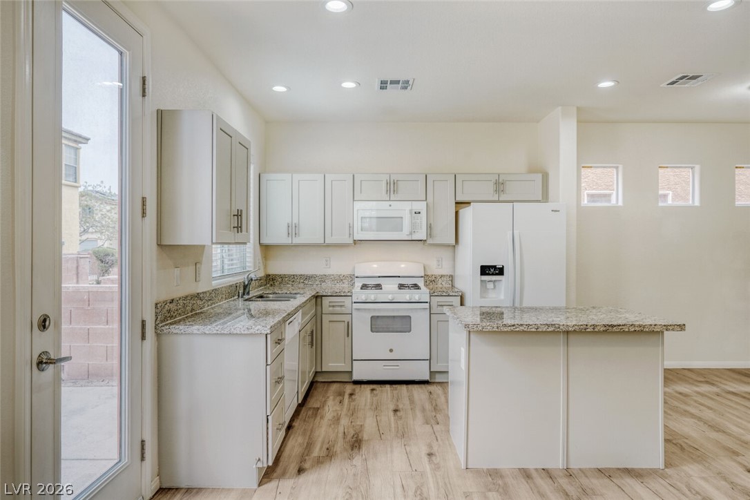 8160 Herring Avenue Property Photo 12