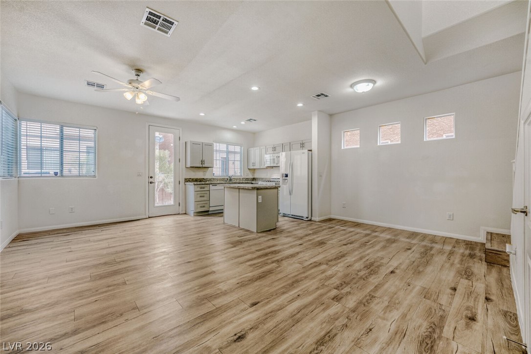 8160 Herring Avenue Property Photo 14