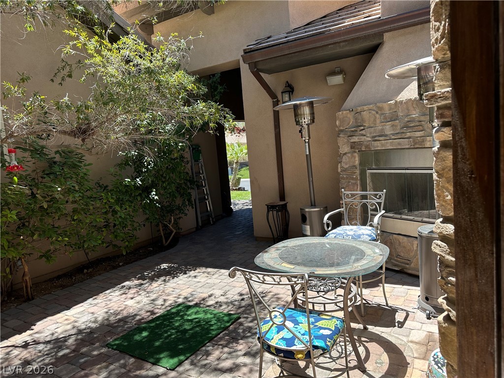4738 Laurel Canyon Street Property Photo 3