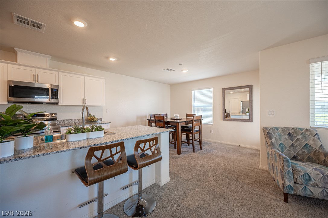 2673 Champagne Gold Avenue Property Photo 4