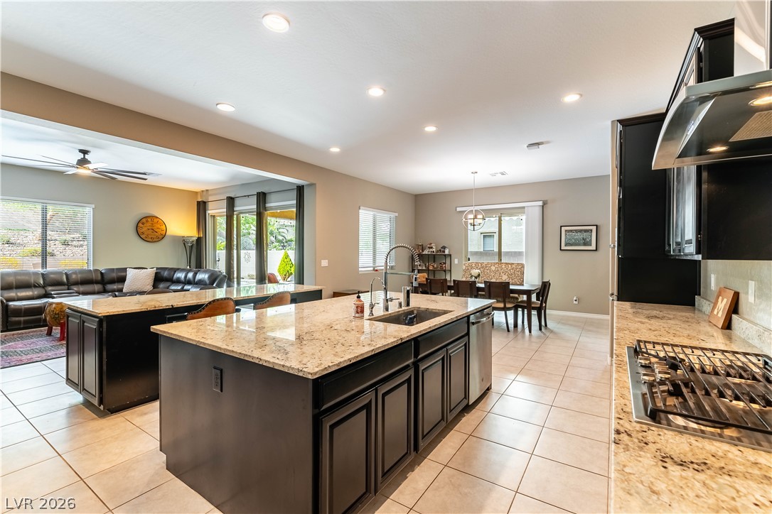 9612 Starfish Reef Way Property Photo 14