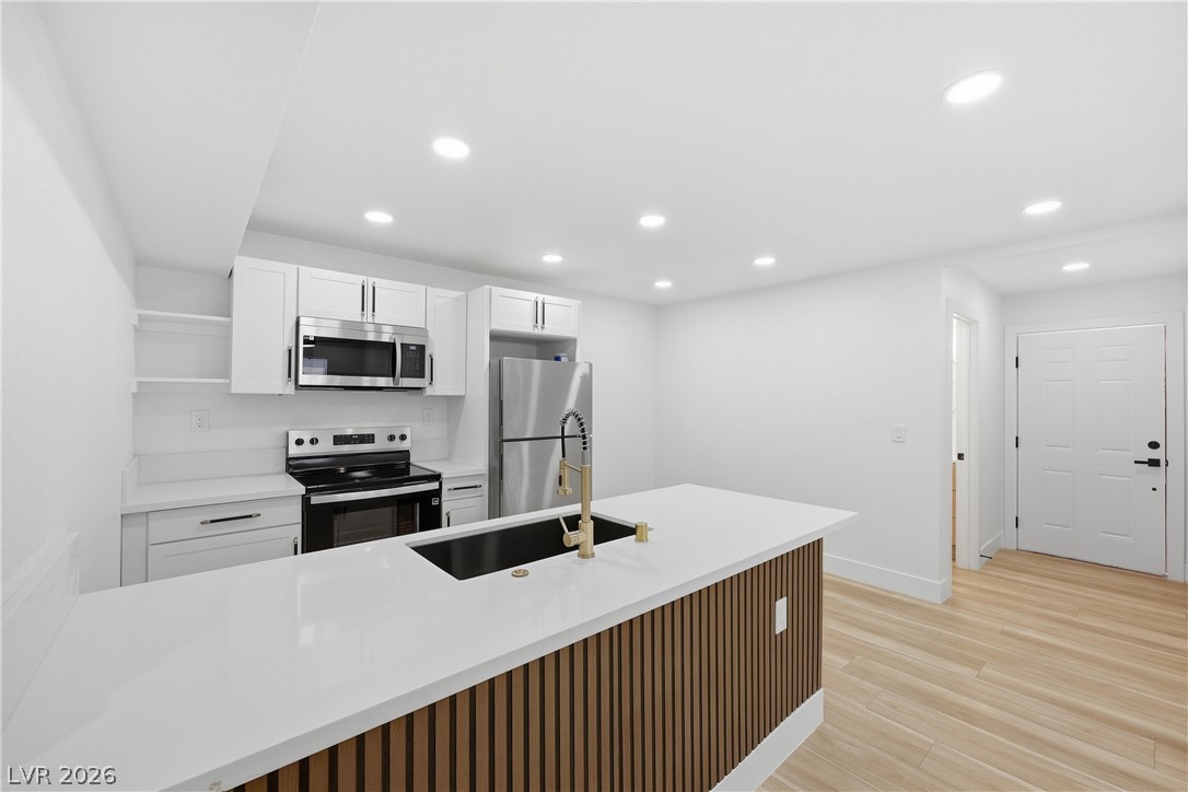 488 Albert Avenue Property Photo 9