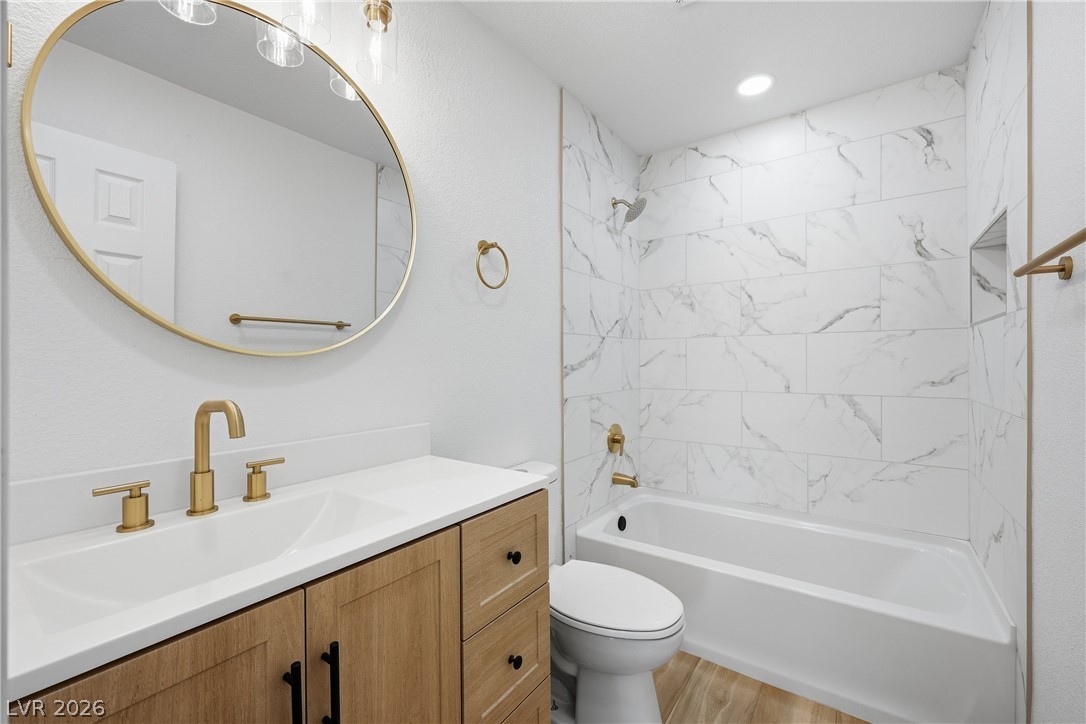 488 Albert Avenue Property Photo 12