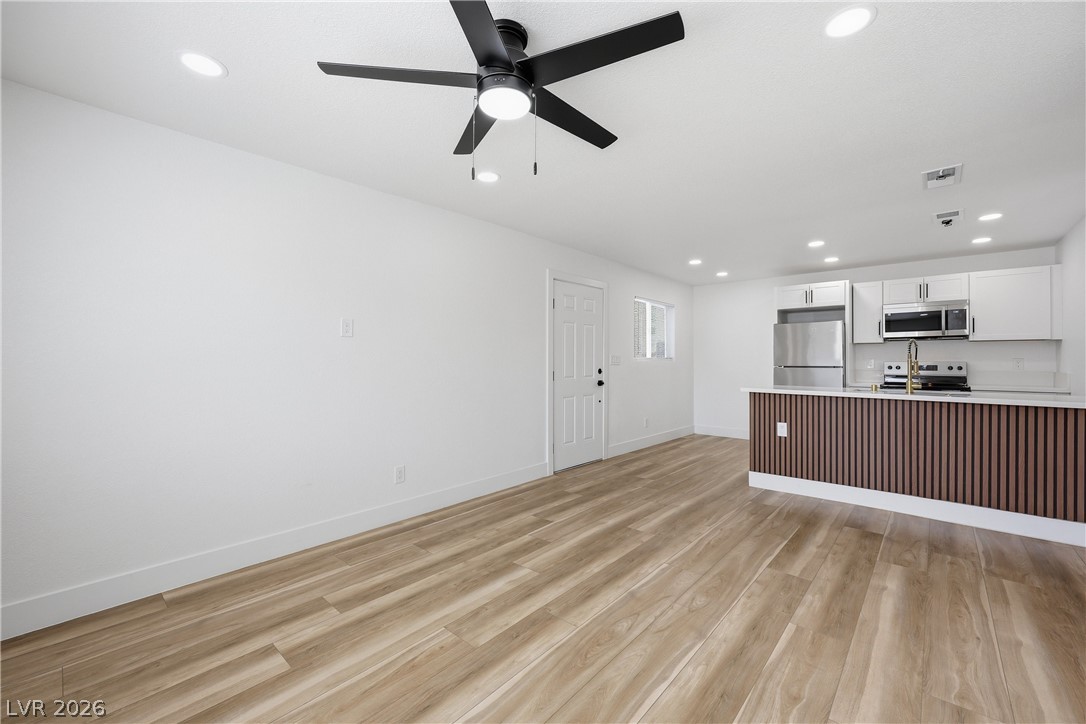 488 Albert Avenue Property Photo 18
