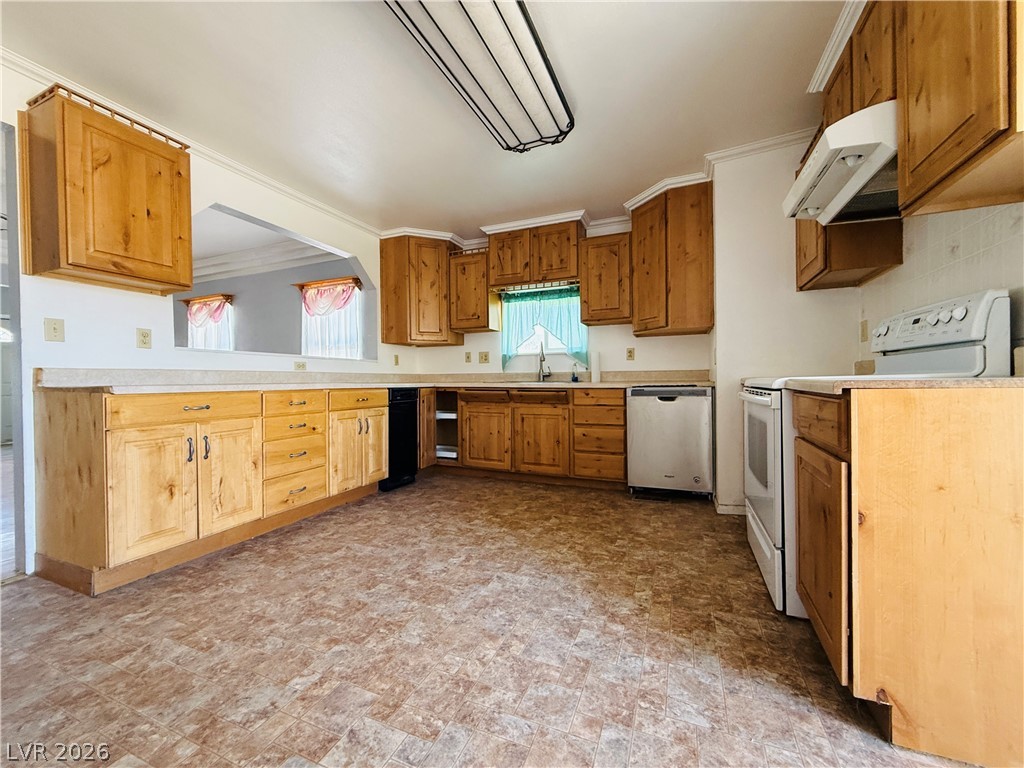 14 Avenue F Property Photo 2