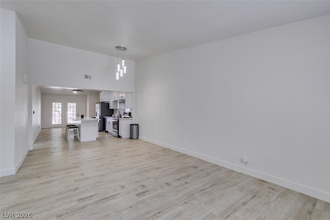 2895 Bluebonnet Drive 1 Property Photo 4