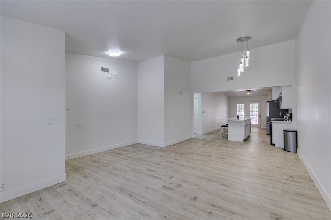 2895 Bluebonnet Drive 1 Property Photo 6