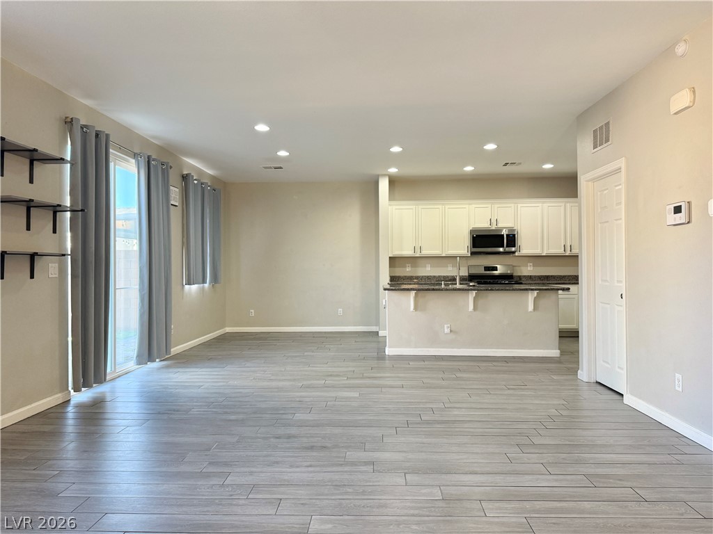 594 Crying Bird Avenue Property Photo 3