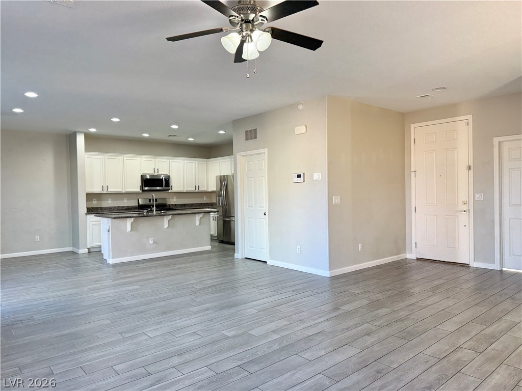594 Crying Bird Avenue Property Photo 4