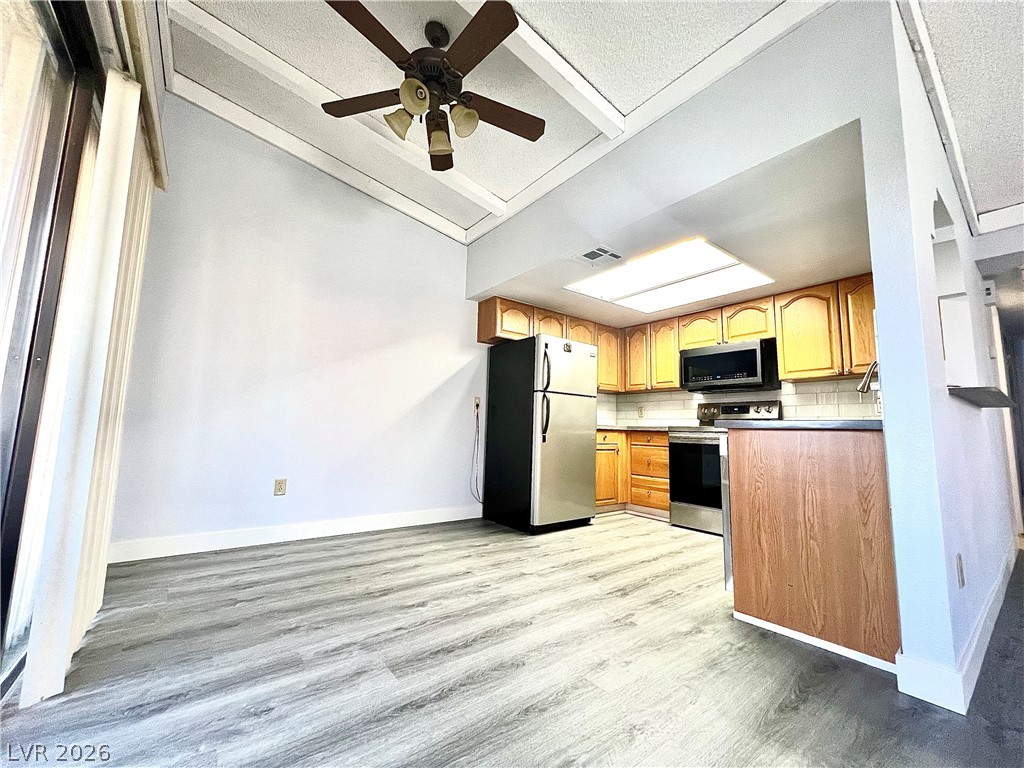 4736 Obannon Drive D Property Photo 6