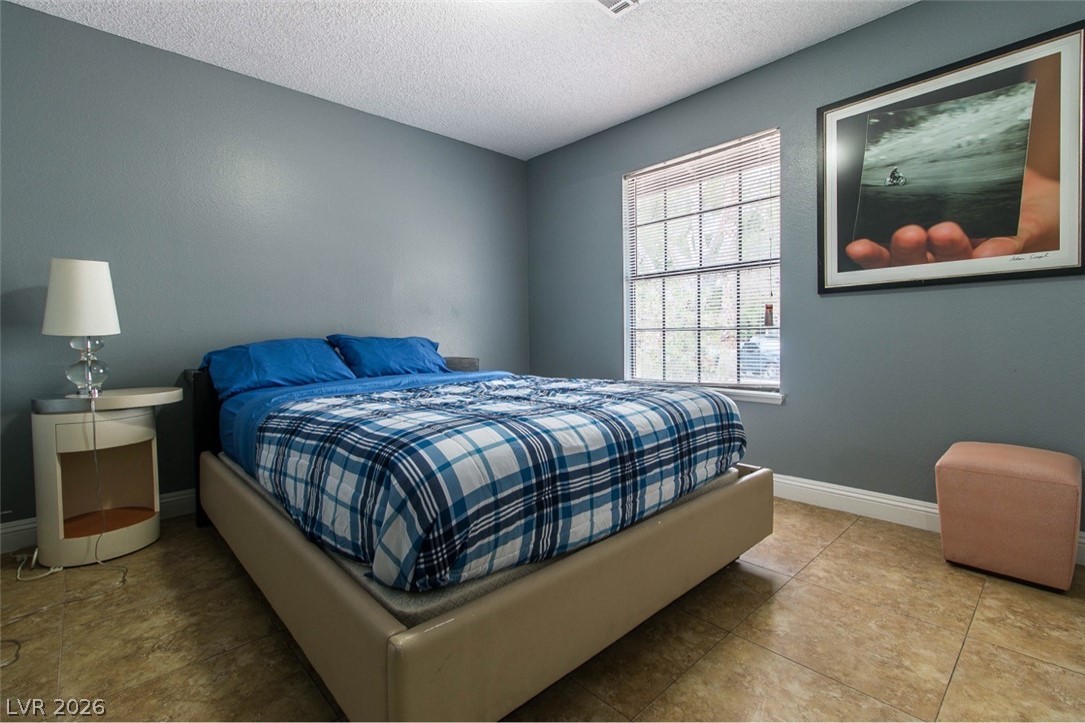 1812 Niblick Circle Property Photo 13