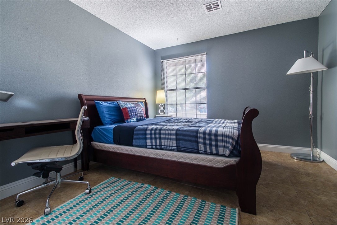 1812 Niblick Circle Property Photo 14
