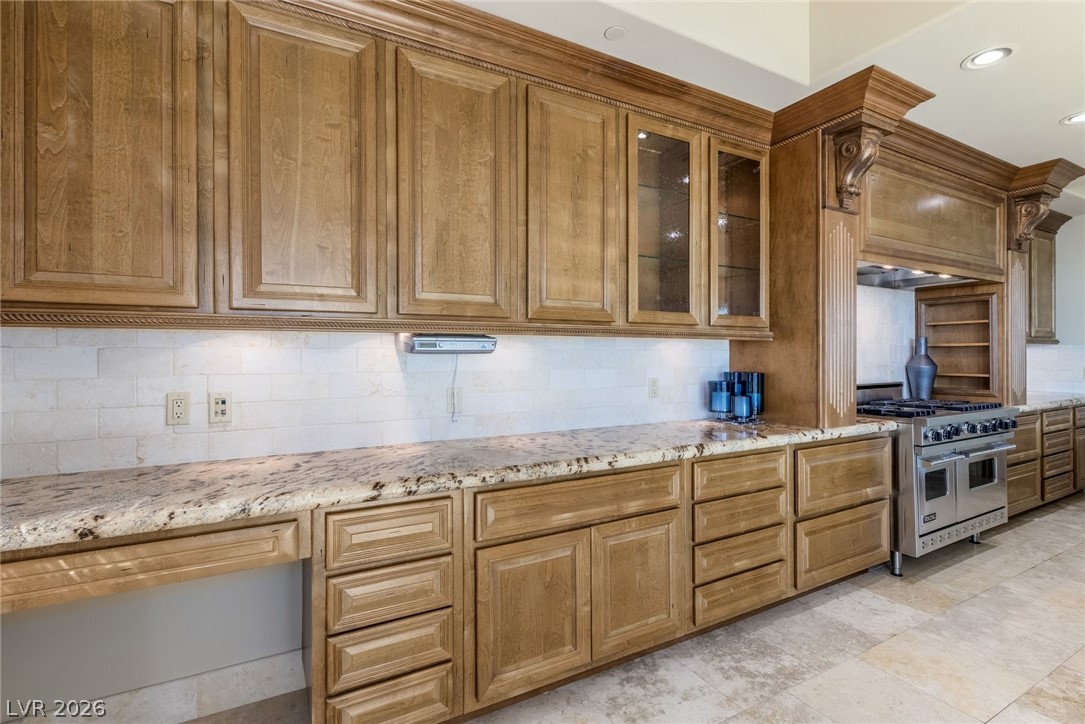 9103 Alta Drive 703 Property Photo 6