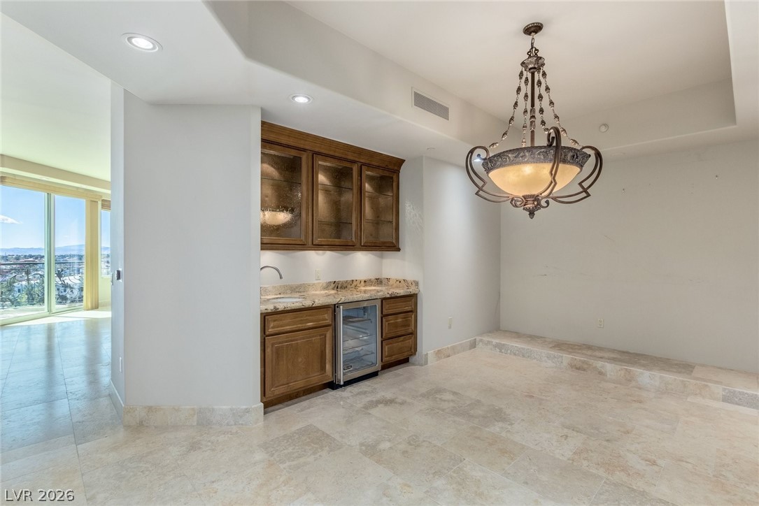 9103 Alta Drive 703 Property Photo 14