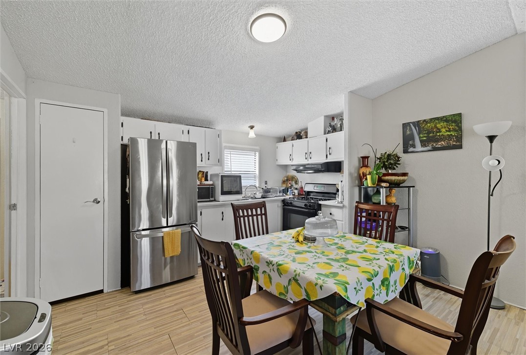 261 West Kite Street Property Photo 7