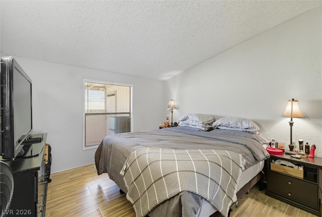 261 West Kite Street Property Photo 9