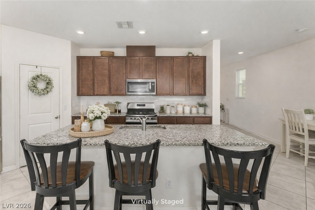 5800 Mia Skye Street Property Photo 3