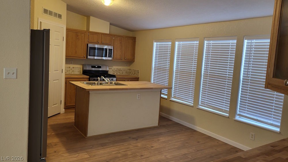 9568 Great Lakes Drive Property Photo 22