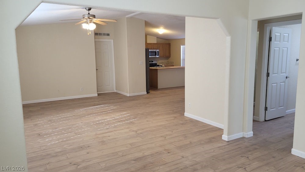 9568 Great Lakes Drive Property Photo 23