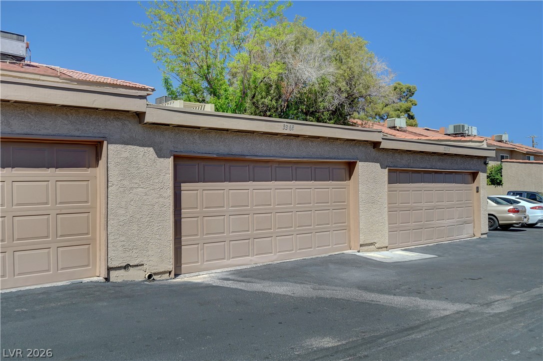 3368 Reka Street Property Photo 5
