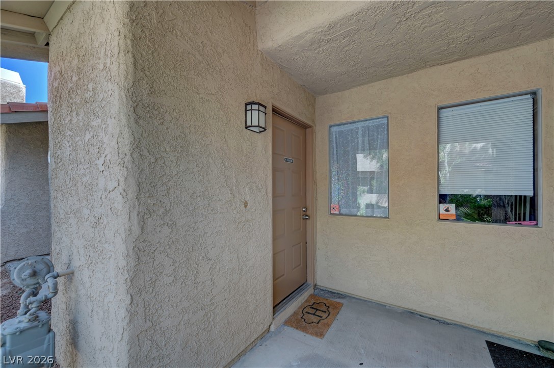 3368 Reka Street Property Photo 6