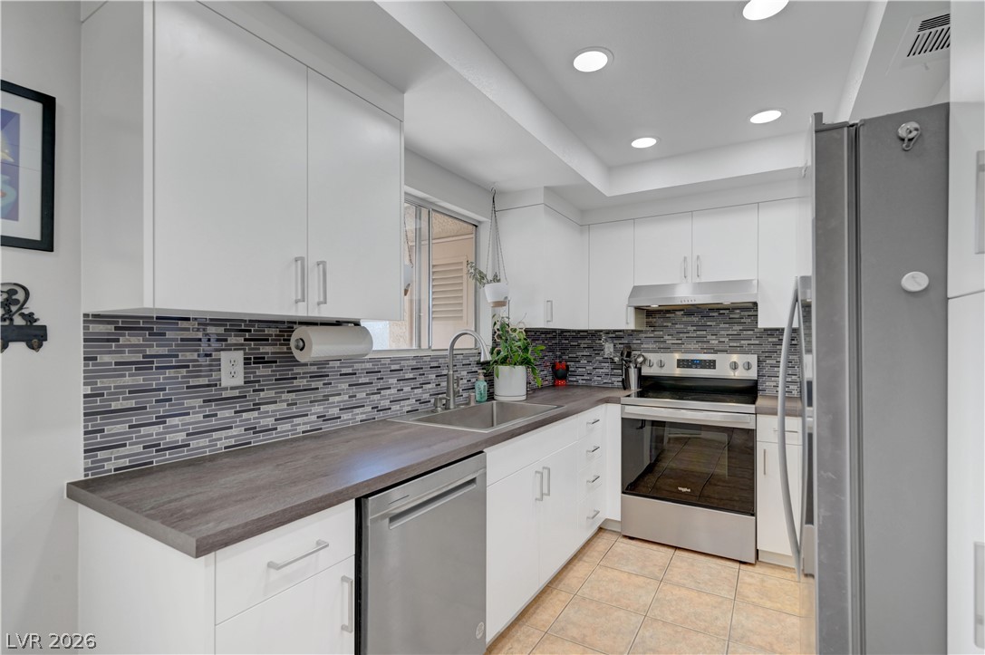 3368 Reka Street Property Photo 15