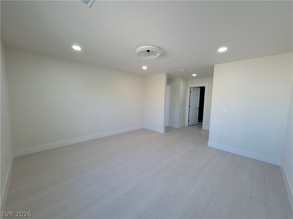 1280 South Yosemite Avenue Property Photo 5