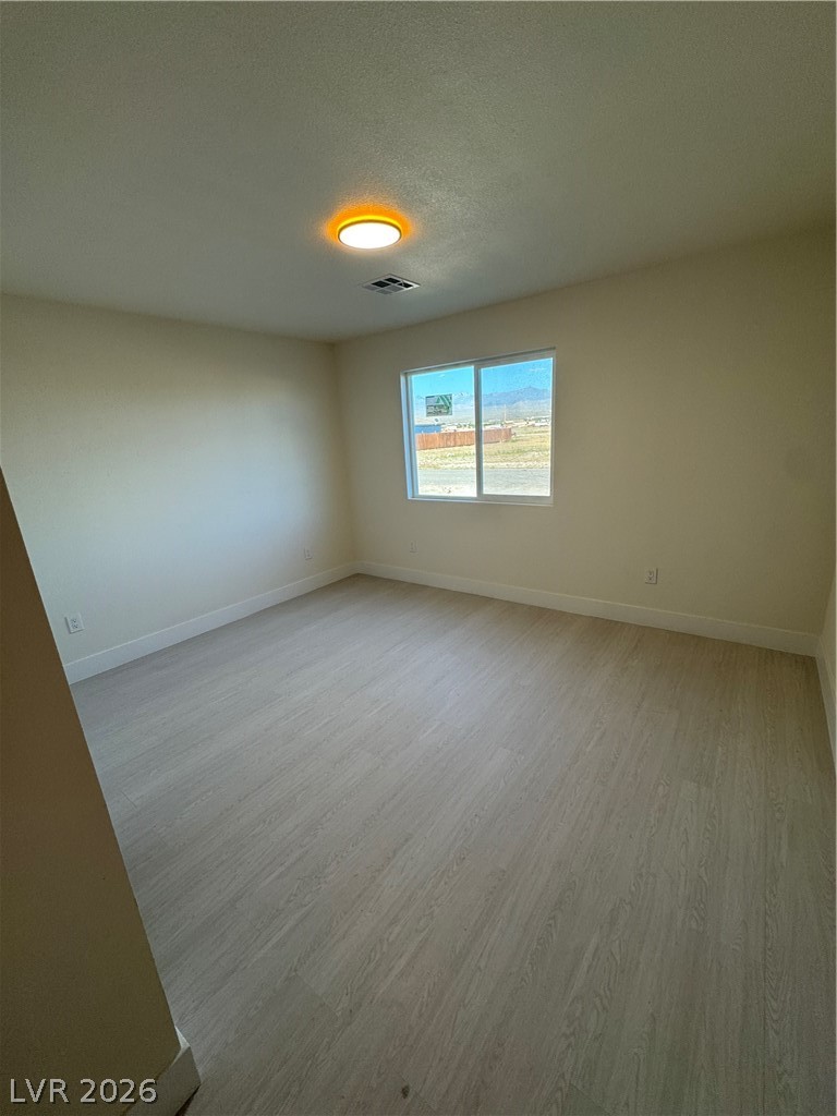 1280 South Yosemite Avenue Property Photo 7