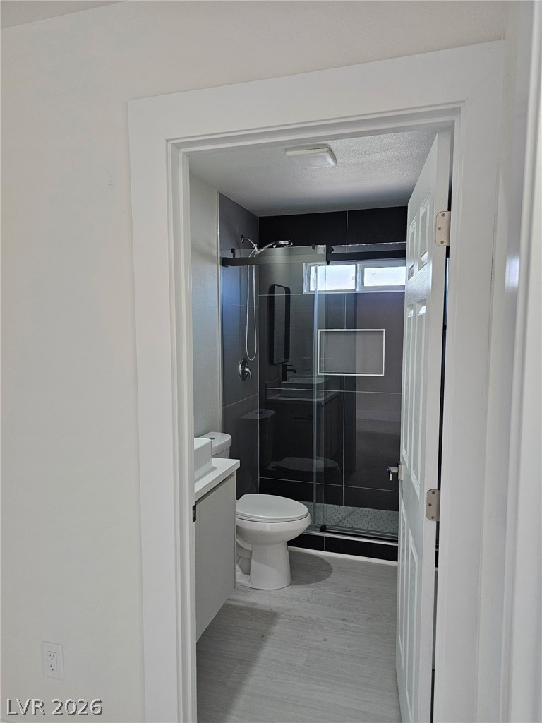 1280 South Yosemite Avenue Property Photo 10