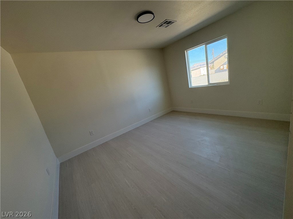 1280 South Yosemite Avenue Property Photo 16
