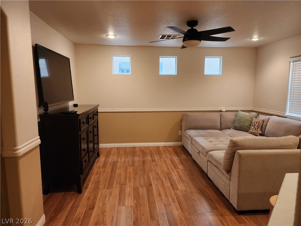 10457 Beautiful Fruit Street Property Photo 14