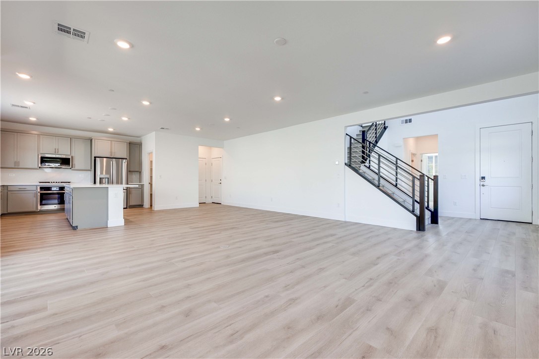 10488 Mountain Aster Avenue Property Photo 4