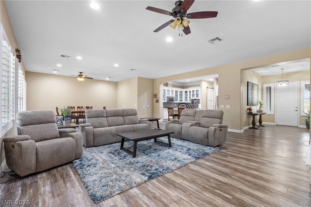 8089 Soledad Canyon Street Property Photo 4