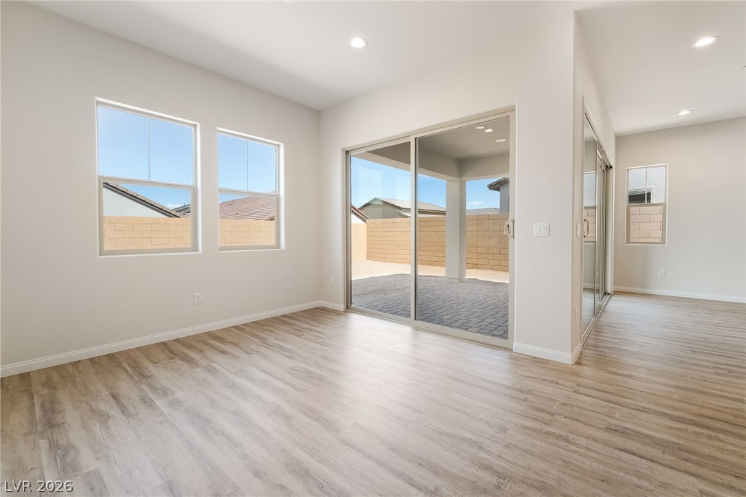 658 Ambridge Drive Property Photo 11