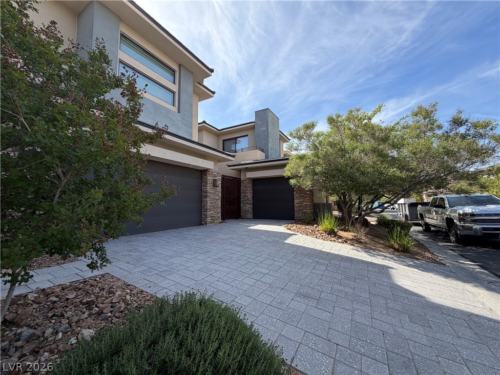 66 Pristine Glen Street Property Photo 1