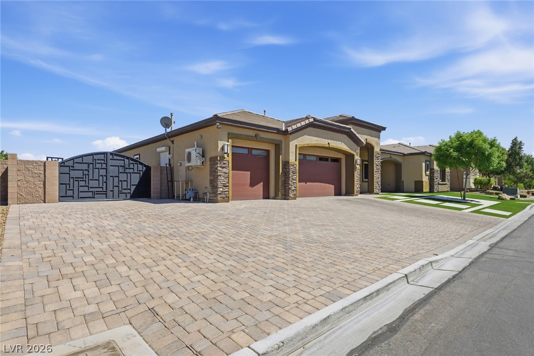 3922 Jacob Lake Circle Property Photo 4