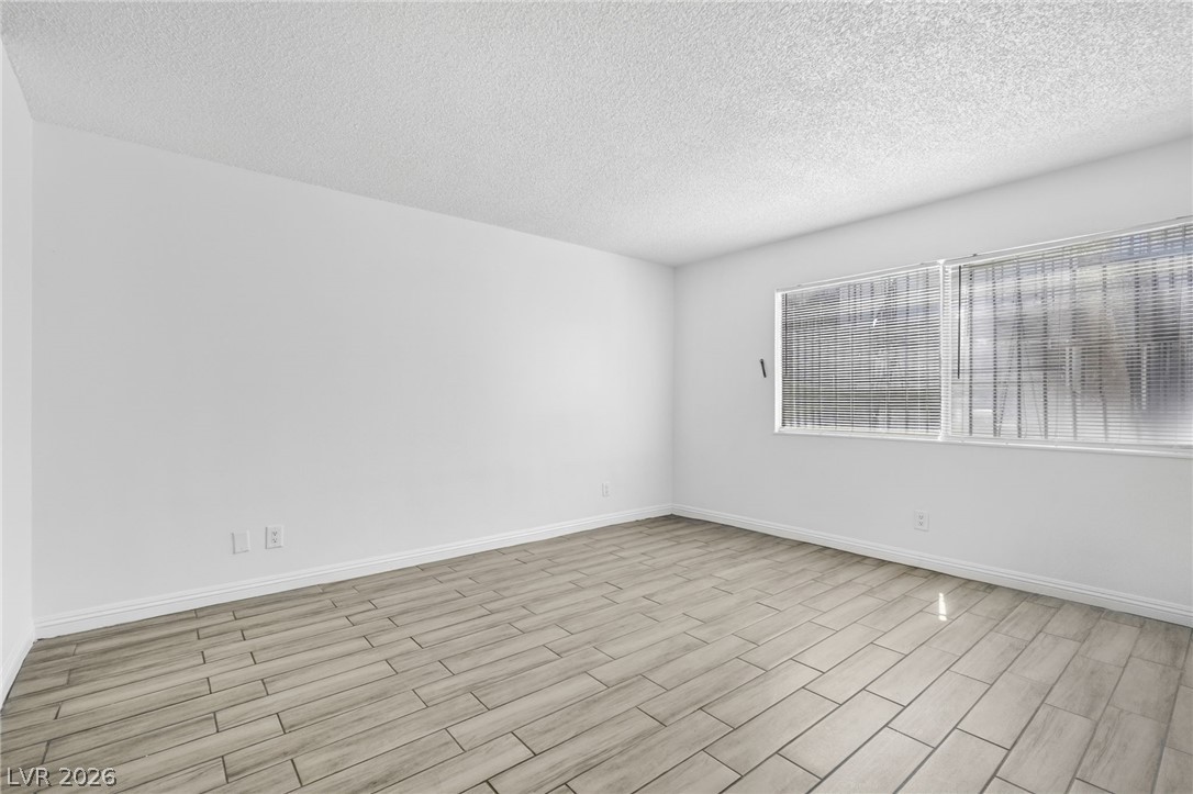1405 Vegas Valley Drive 281 Property Photo 9