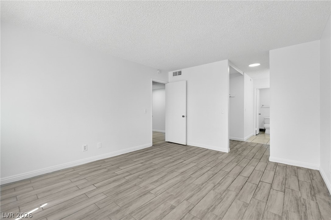 1405 Vegas Valley Drive 281 Property Photo 12