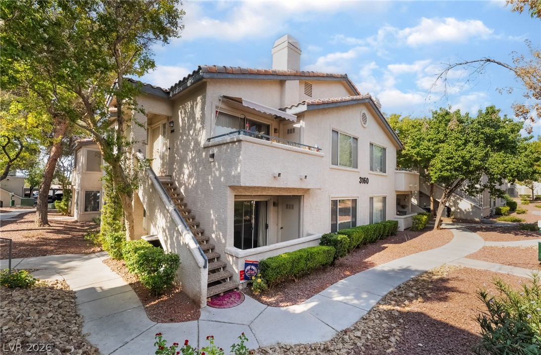 3160 Tarpon Drive 102 Property Photo 4