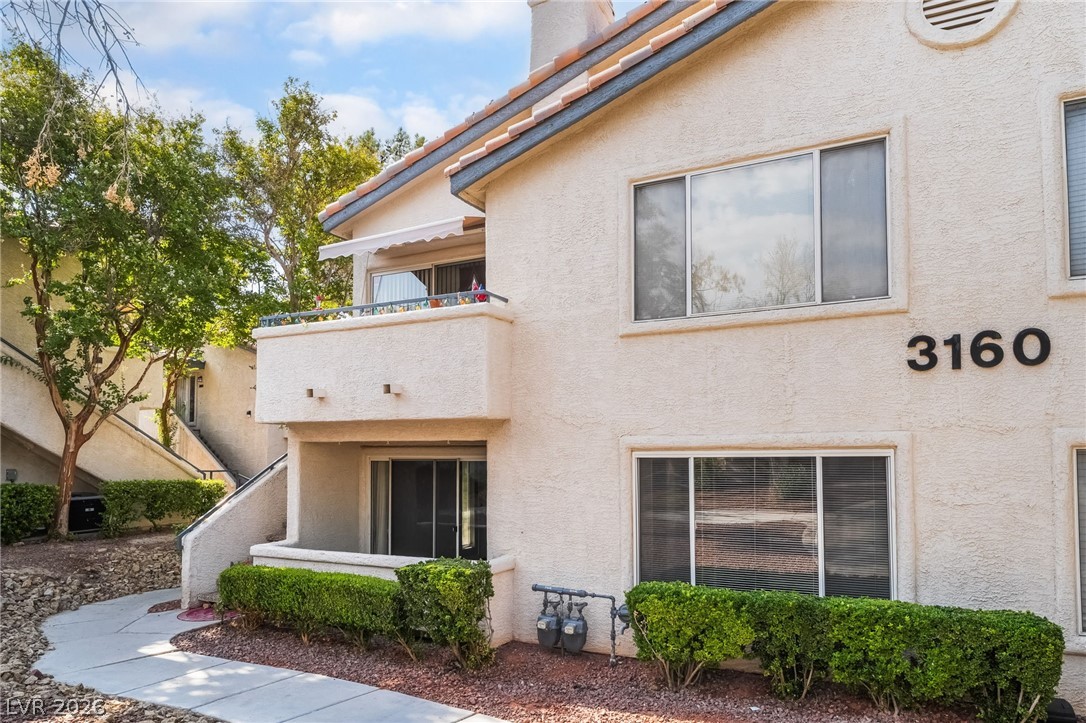 3160 Tarpon Drive 102 Property Photo 5
