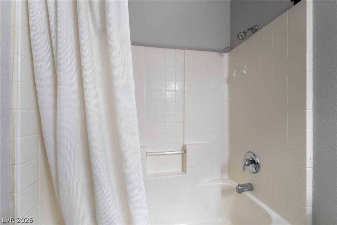 3160 Tarpon Drive 102 Property Photo 27