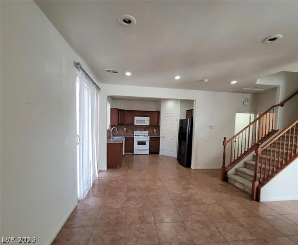 5445 Indian Cedar Drive Property Photo 8