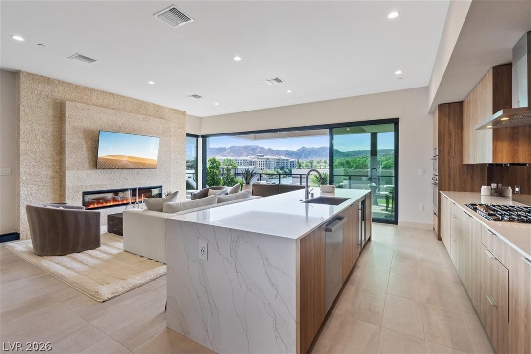 40 Heron Harbour Drive Property Photo 7